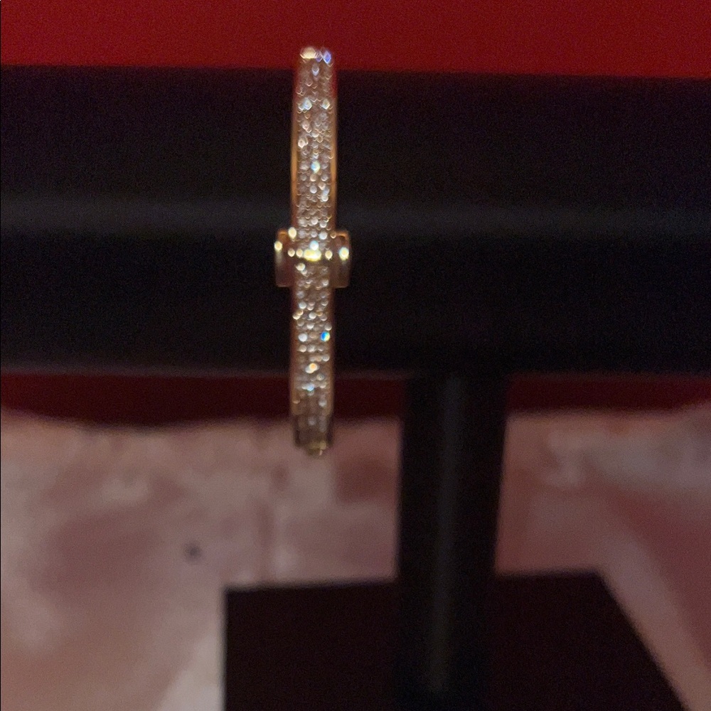 Elegant Gold tone Women's Bracelet